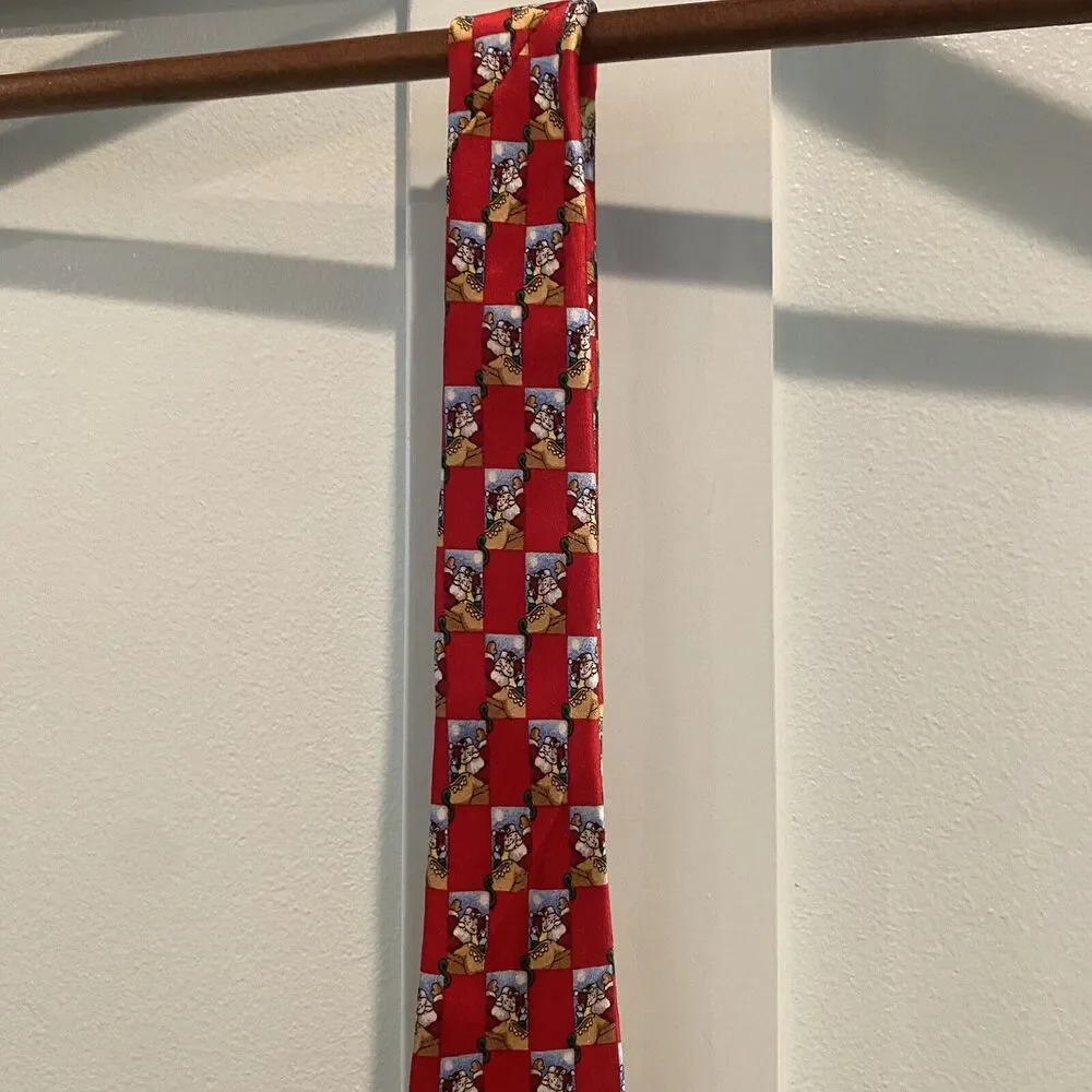 Christmas Tie Red Santa 100% Silk Hallmark Design‎ Collection Holiday
